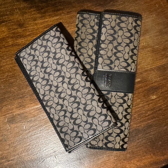Vintage Coach Signature monogram wallet with a matching checkbook cover. - Picture 1 of 9